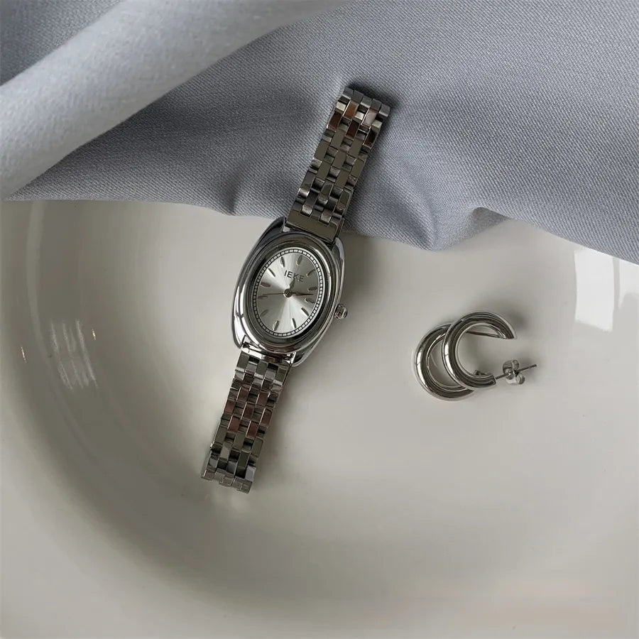 Elegant Luxurious Oval Butterfly Double Snap Quartz Watch