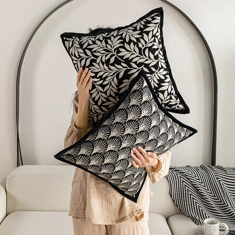 Modern Minimalist Refreshing Black White Sofa Pillow Backlight Luxury Bedside Cushion Cover Stripe Plant Floral Heart Shape Pattern