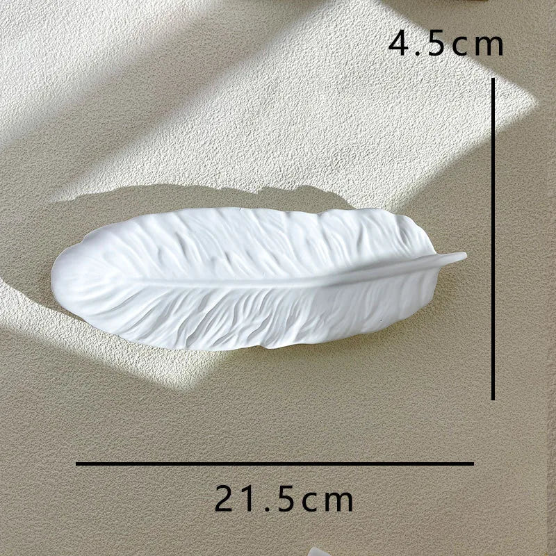 Elegant Nordic Style Leaf Feather Wings Gypsum Jewelry Display