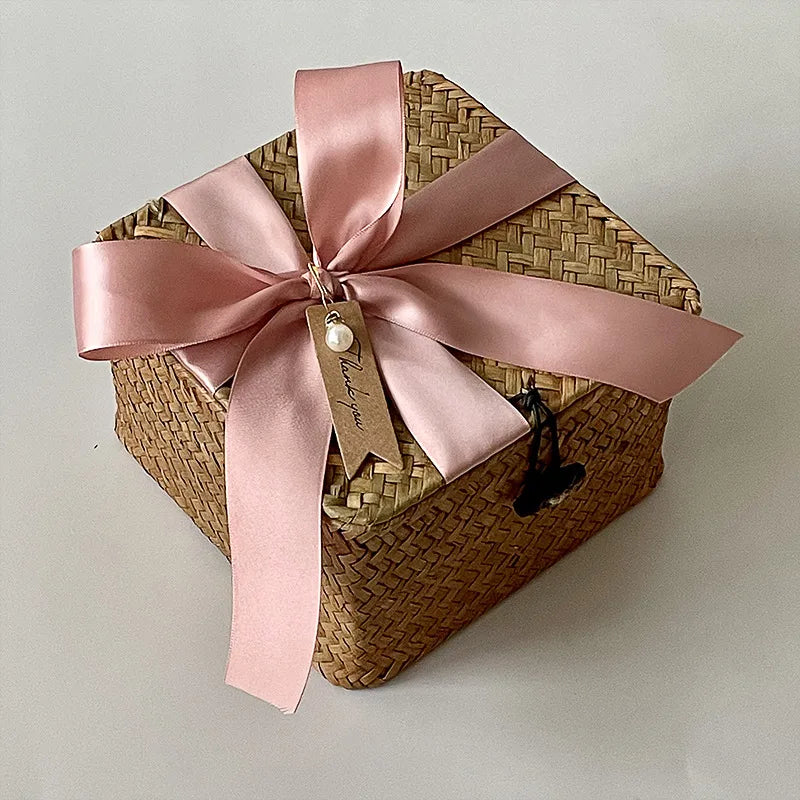 pastoral solid color wicker/straw storage basket