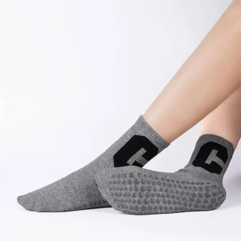 Unisex Casual Sports Letter Stripe Cotton Crew Socks A Pair