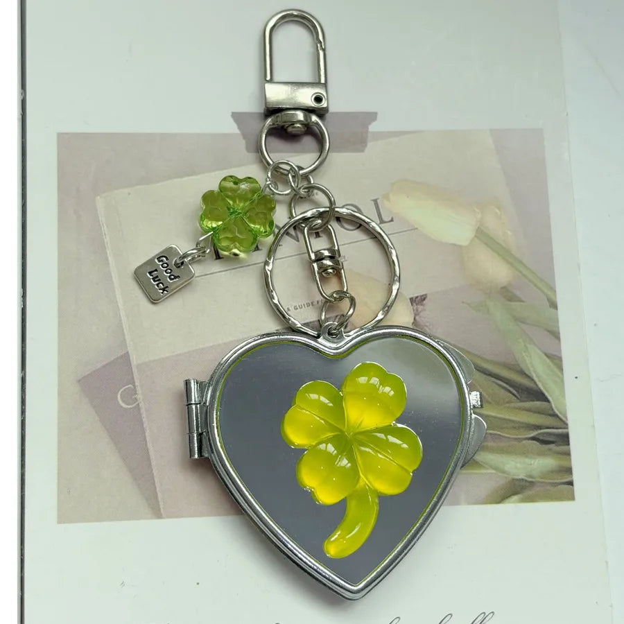 New Ins Lucky Four-Leaf Clover Heart Mirror Keychain Y2K Niche Bag Pendant High-End Accessories Make-Up