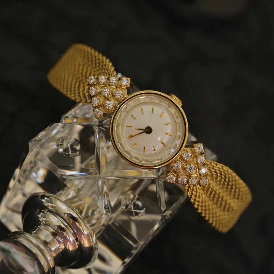 Vintage Style Classic Style Geometric Single Folding Buckle Quartz Watch Women's Watches