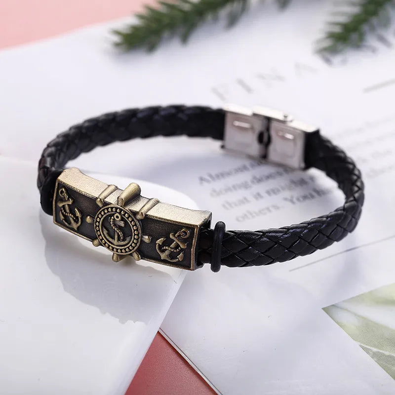 Business Hip-Hop Solid Color 304 Stainless Steel Pu Leather Alloy Men's Bangle Men Cord & Leather Bracelets