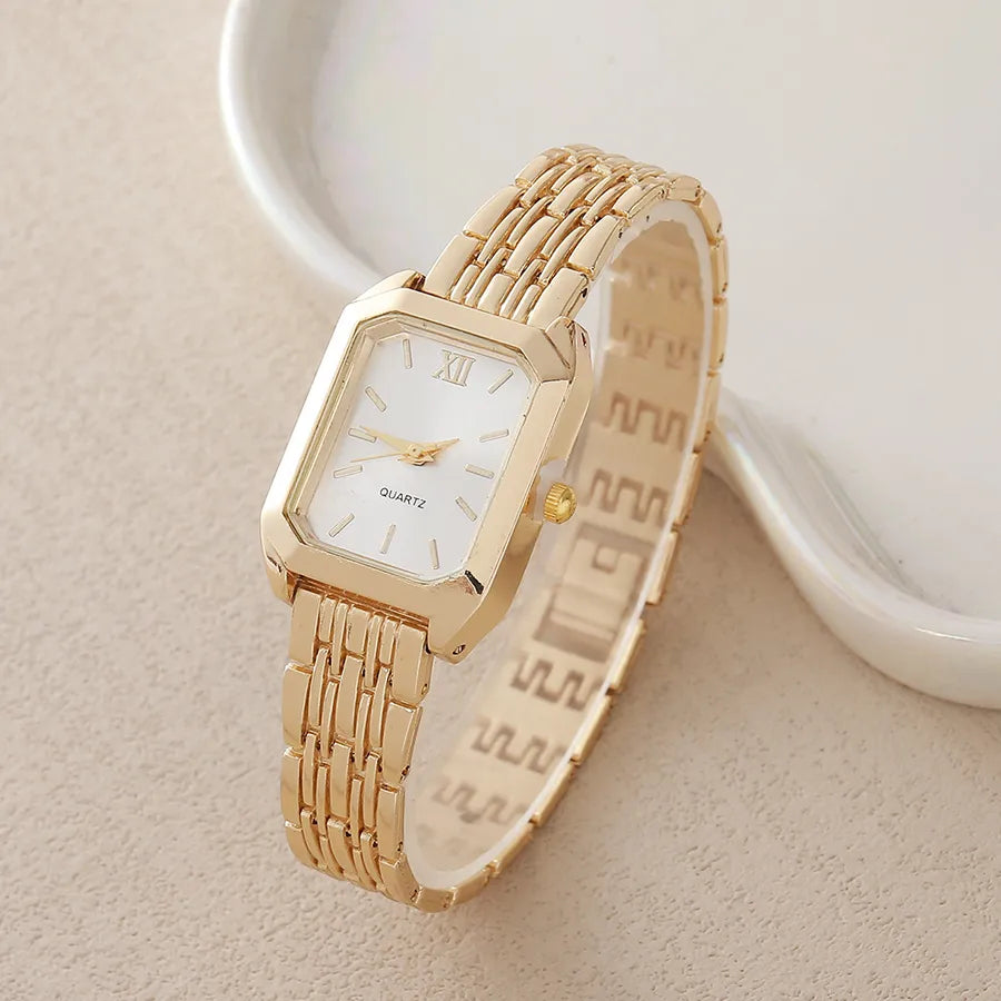 Fashionable Minimalist Square Quartz Women's Watch Stainless Steel Band Luxury Sensation Ladies Wristwatch Elegant Timepiece