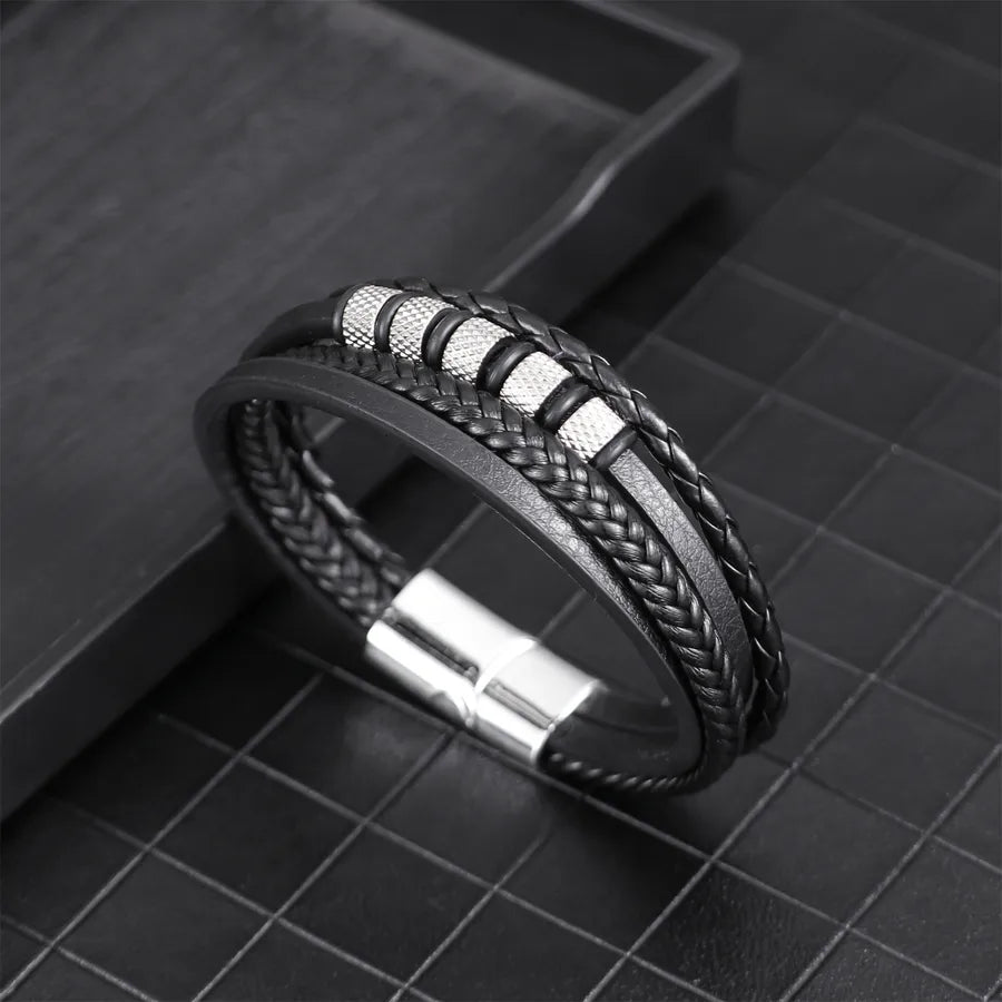 Retro Punk Solid Color 304 Stainless Steel Pu Leather Men's Bangle Men Cord & Leather Bracelets