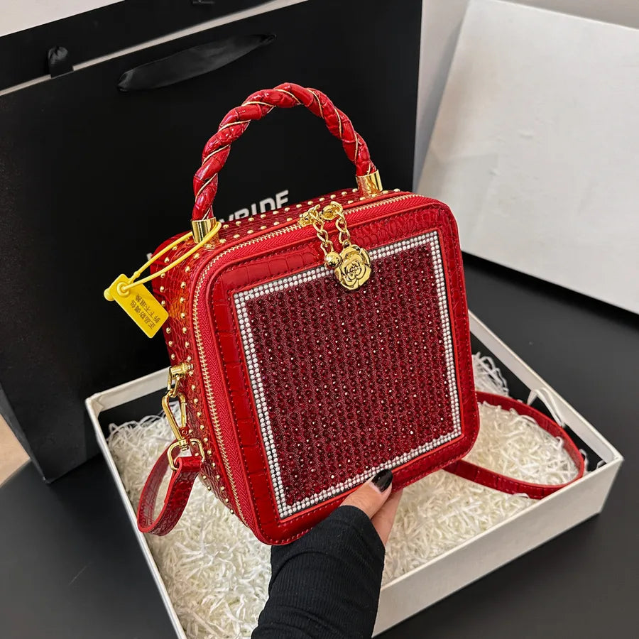 Women's Medium Pu Leather Geometric Solid Color Streetwear Zipper Handbag
