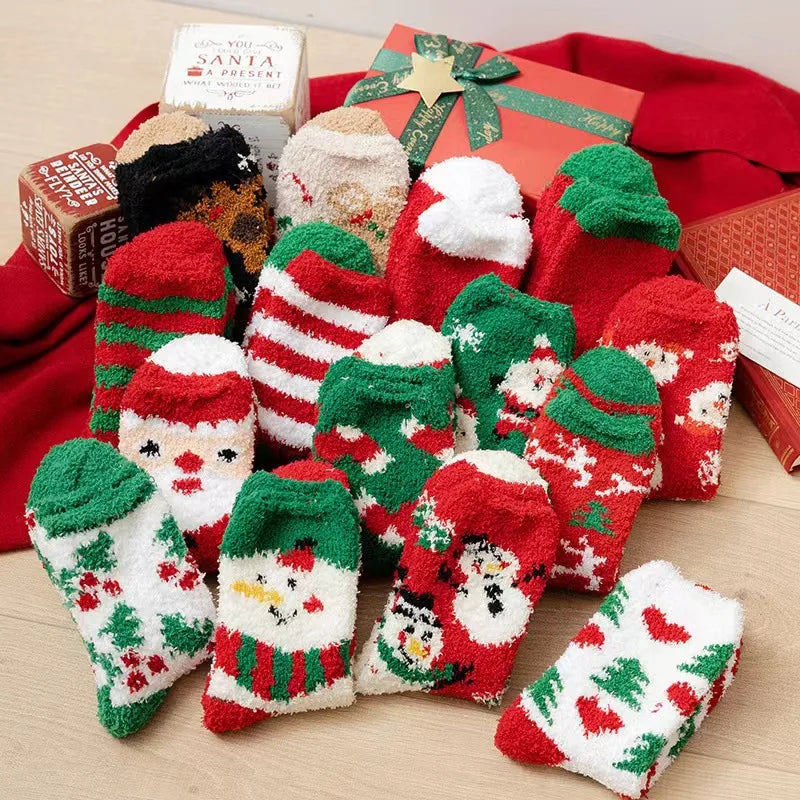 Christmas Christmas Women's Cartoon Polyester Jacquard Crew Socks A Pair