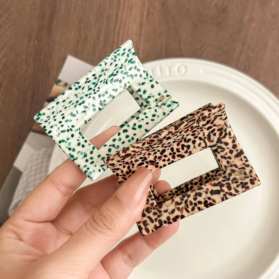 Elegant Square Hollow Out Hair Clip Women's Medium Size Acetate Shark Bite Hair Clip Simple Stylish Hair Accessories