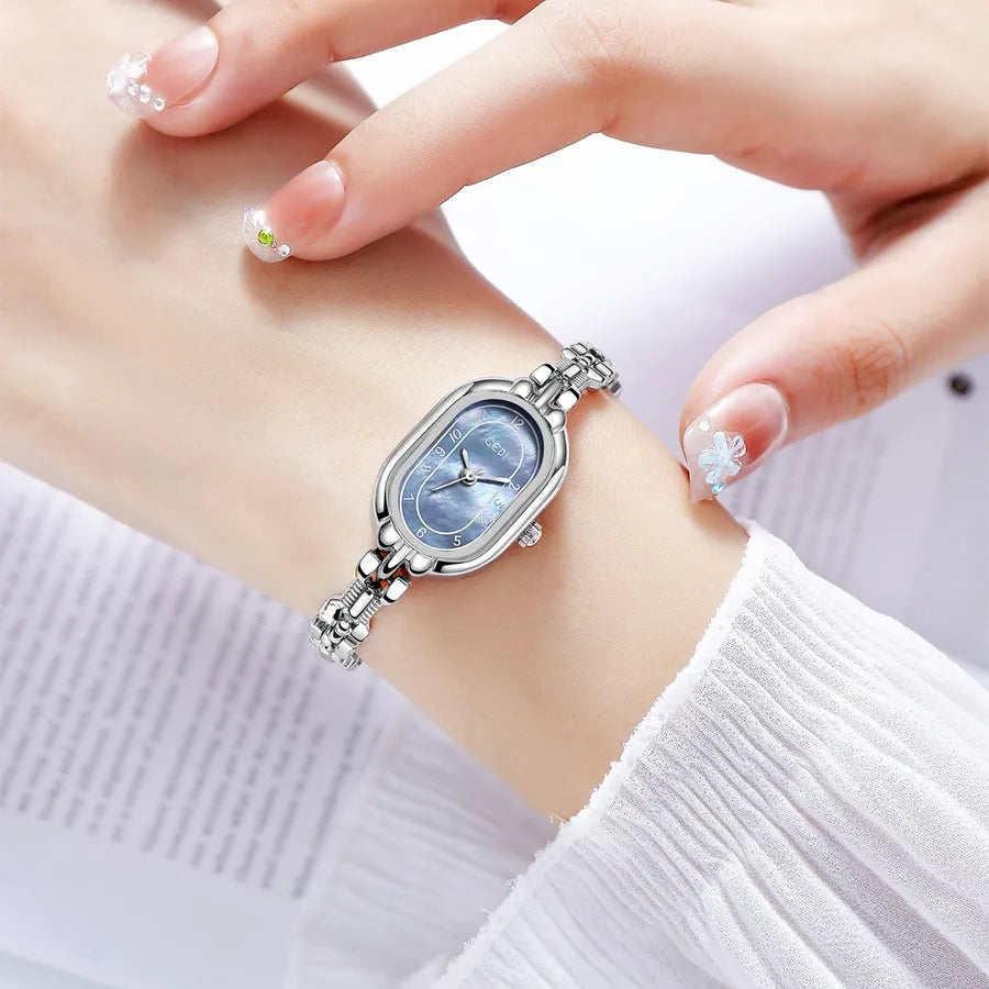 Elegant Streetwear Geometric Jewelry Buckle Quartz Watch Women's Watches