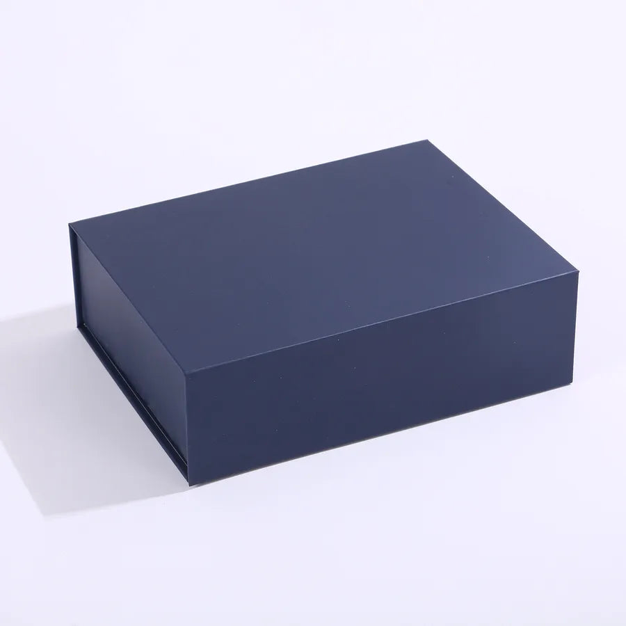 Foldable Magnetic Gift Box Hard Gift Packaging Birthday Souvenir One-piece Design Elegant White Card Paper Simple Style