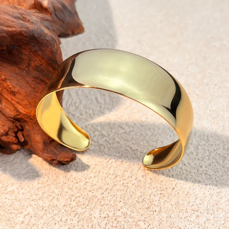 Classic Style Solid Color 304 Stainless Steel 18K Gold Plated Wide Bracelet In Bulk