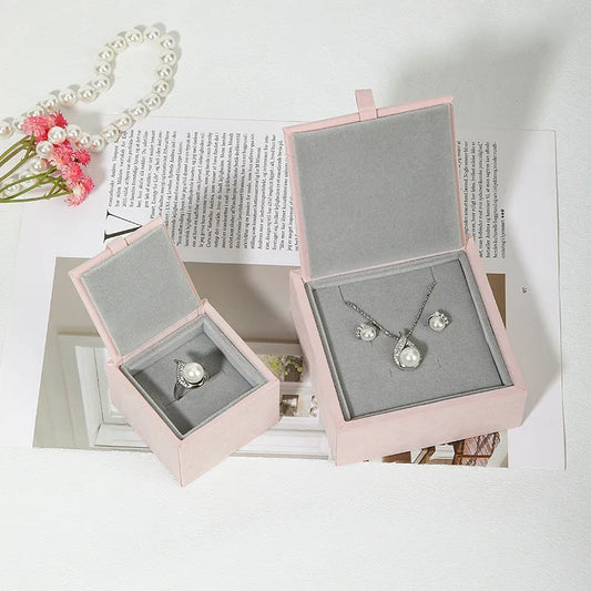 1 Piece Flannel Elegant Lady Holiday Banquet Daily Solid Color Jewelry Boxes
