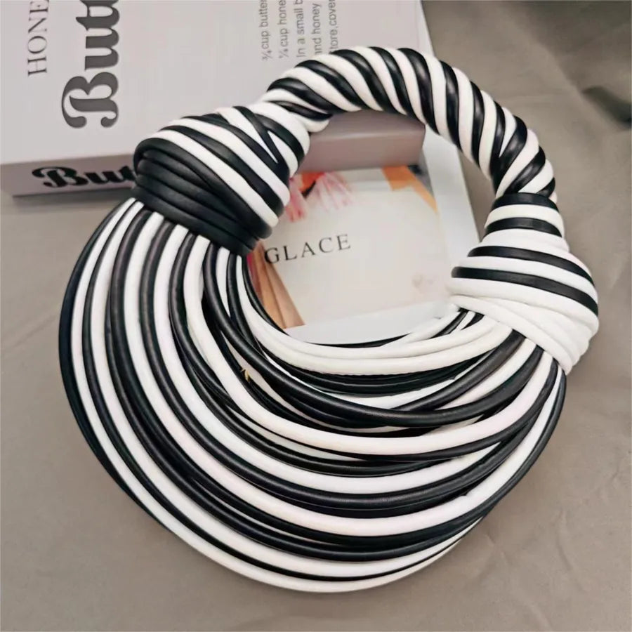 Women's Small Pu Leather Stripe Elegant Vacation Dumpling Shape Zipper Straw Bag