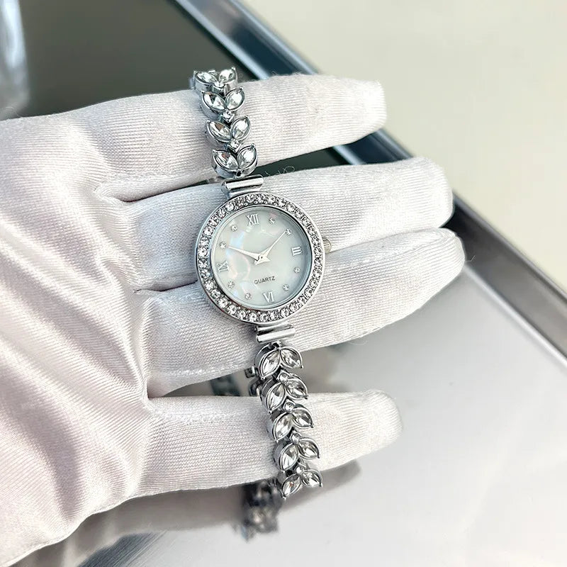 Simple Style Leaf Single Folding Buckle Quartz Women's Watches