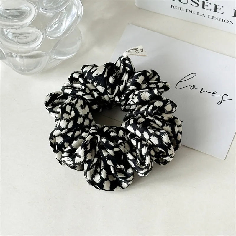 Elegant Lady Affordable luxury style Women's Leopard Cloth Hair Tie