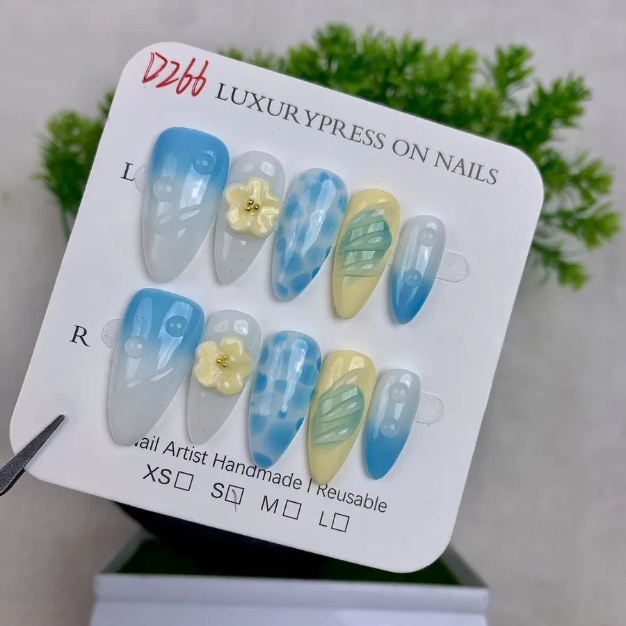 Handmade Detachable Shell Sculpture Cat Eye Almond Nails Ice Transparent Floral Design Wearable False Nails For Women