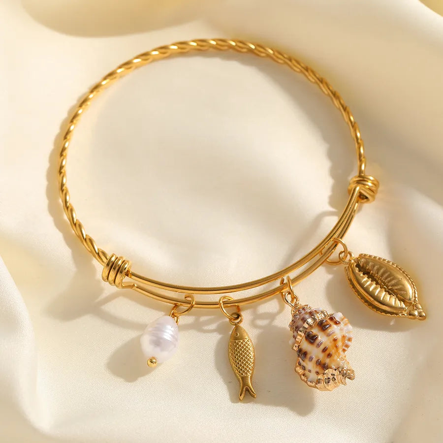 Cute Romantic Marine Style Irregular Geometric Conch 304 Stainless Steel 18K Gold Plated Natural Conch Bangle In Bulk