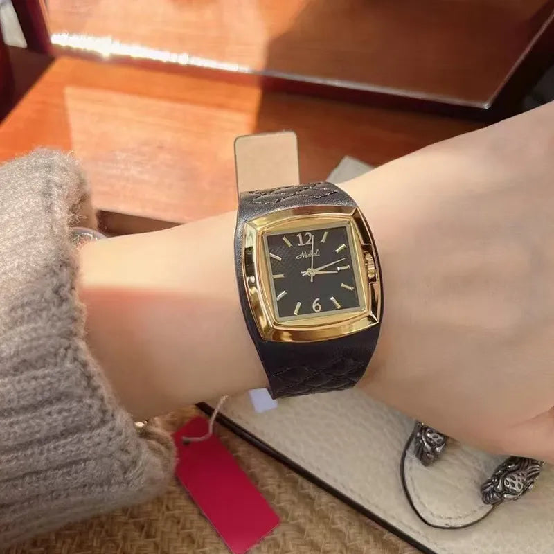 Simple Style Classic Style Solid Color Buckle Quartz Watch Women's Watches