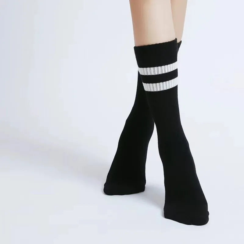 Unisex Casual Sports Letter Stripe Cotton Crew Socks A Pair