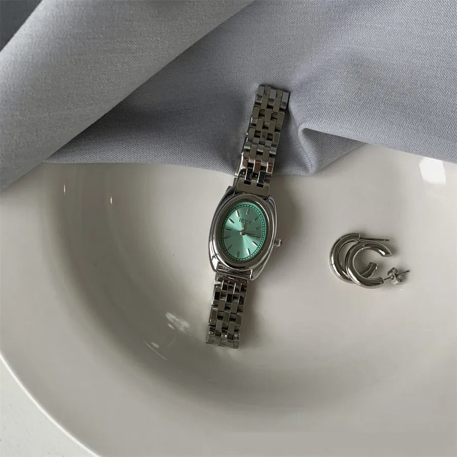 Elegant Luxurious Oval Butterfly Double Snap Quartz Watch
