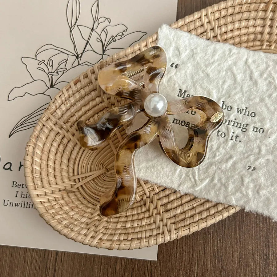 Light Luxury Elegant Butterfly Pearl Zircon Hair Clip for Women Summer Niche Design High-end Shark Clip Large Hair Bun Claw Clip