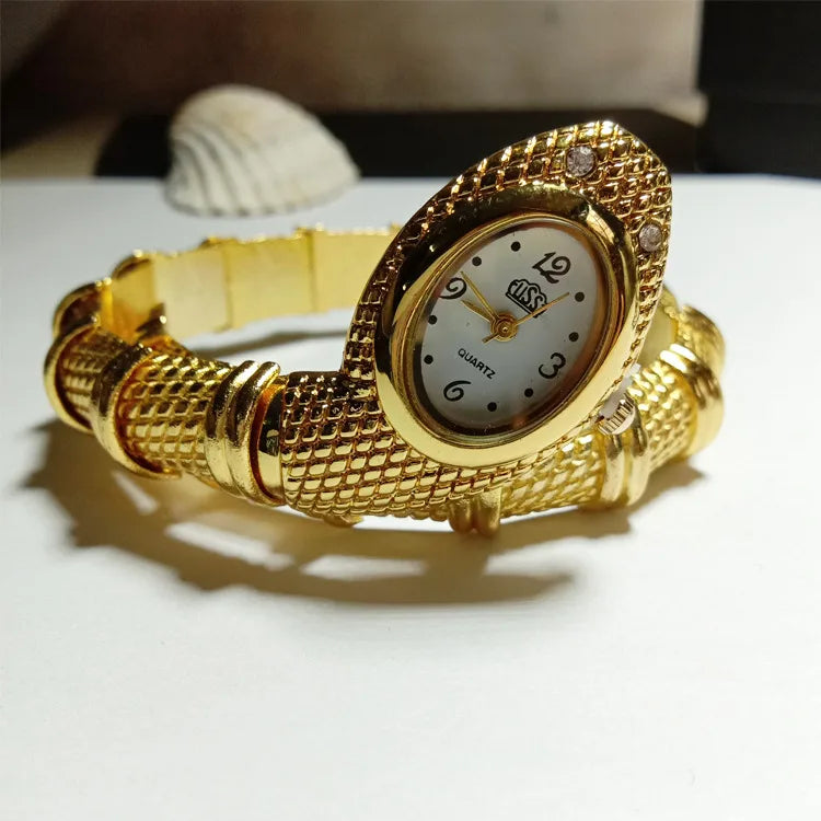 Vintage Style Classic Style Snake Buckle Quartz Watch Women's Watches