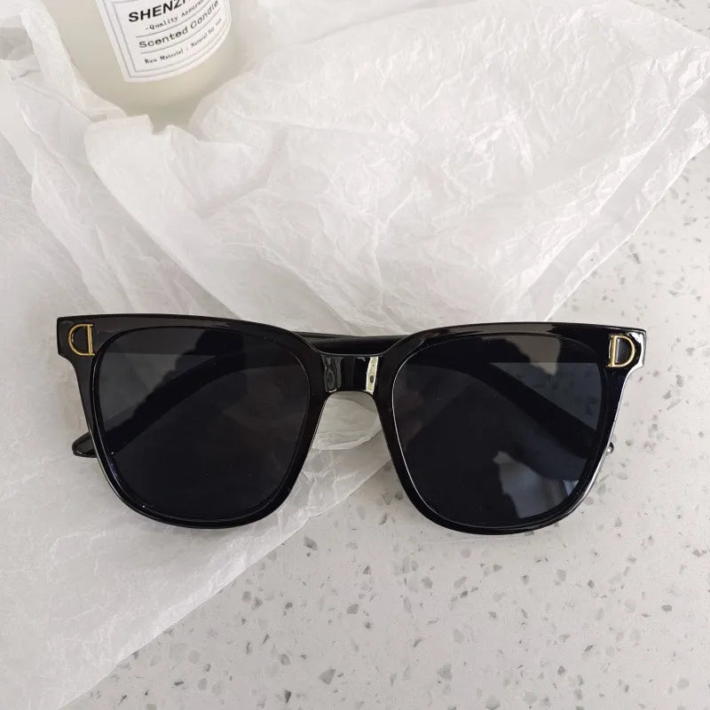 Black Kidsren's Dot Diamond Cute Cat Eye Male and Female Baby Sun Protection Personalized Fashion Sunglasses Colorful Pearl Sunglasses