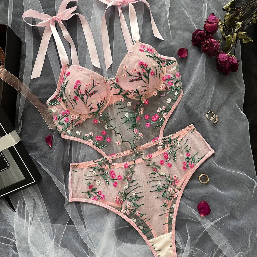 Women's Sexy Sweet Flower Home Wireless Bra Mid Waist See-Through Sexy Lingerie