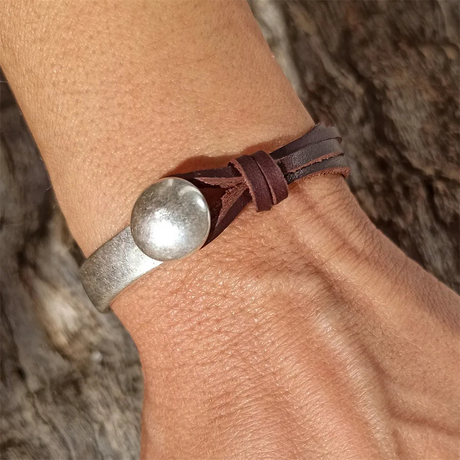 Retro Solid Color Pu Leather Alloy Men's Bangle
