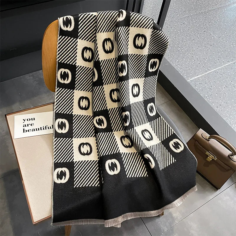 women's streetwear heart shape imitation cashmere tassel scarf