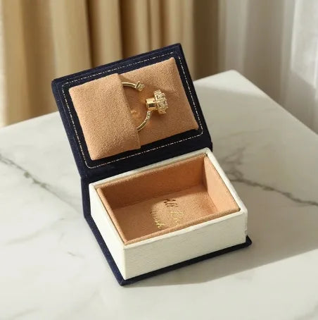 1 Piece Paper Flannel Retro Holiday Daily Selfie Book Jewelry Boxes