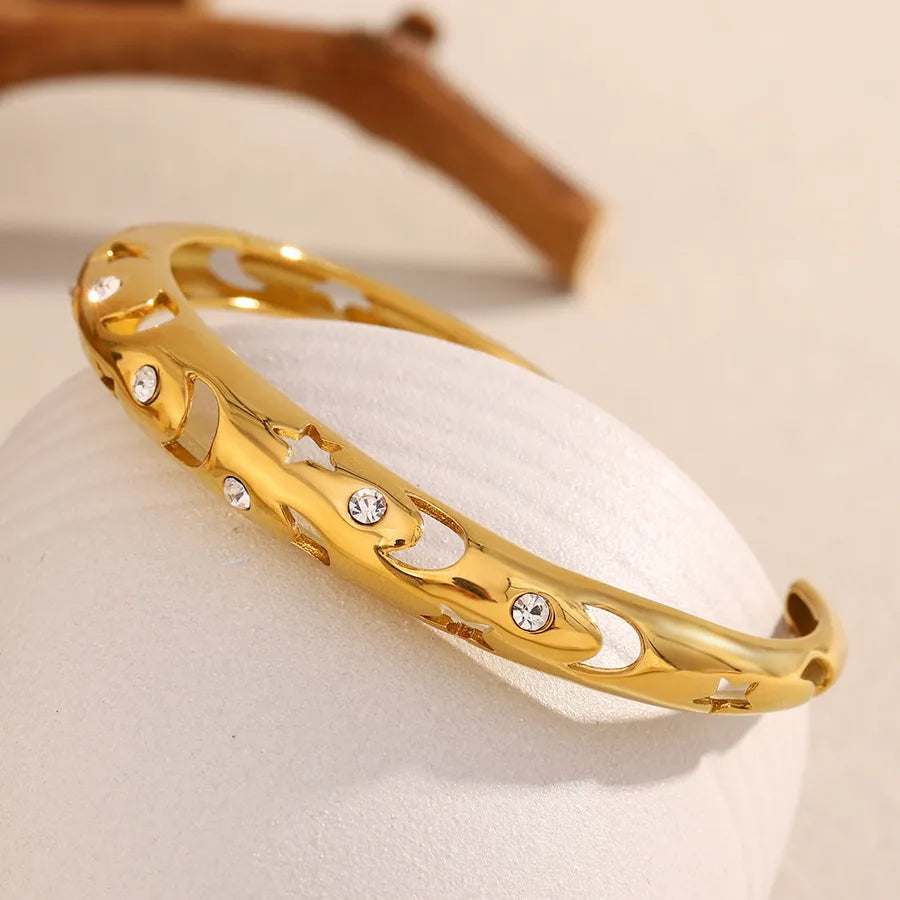 Retro Classic Style Star Moon 304 Stainless Steel 18K Gold Plated Cuff Bracelets In Bulk