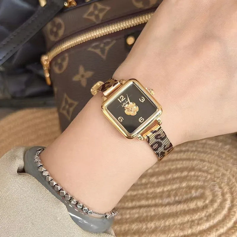Vintage Style Classic Style Geometric Leopard Single Folding Buckle Quartz Watch Women's Watches