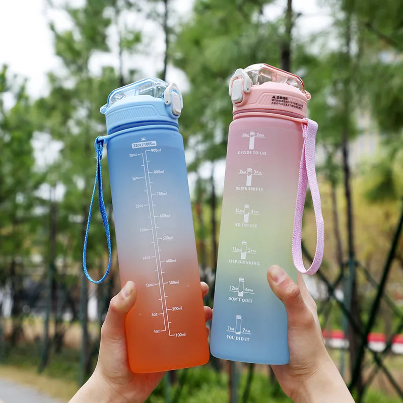 Casual Gradient Color Plastic Silica Gel Water Bottles 1 Piece