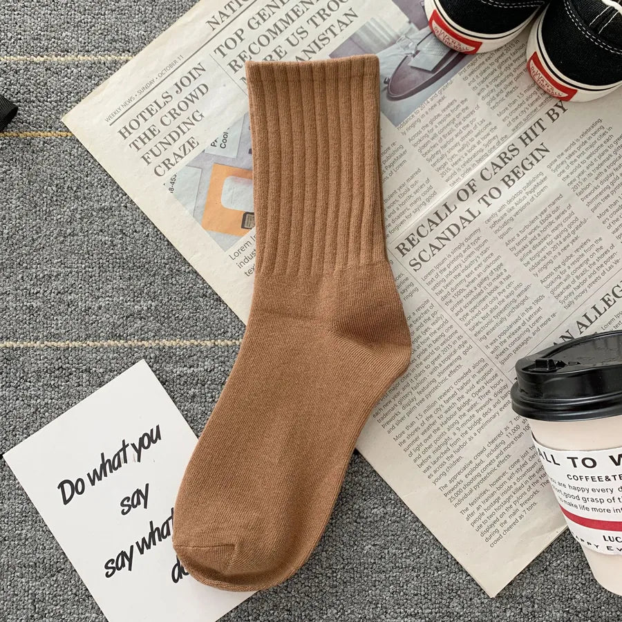 Women's Simple Style Solid Color Polyester Jacquard Crew Socks A Pair