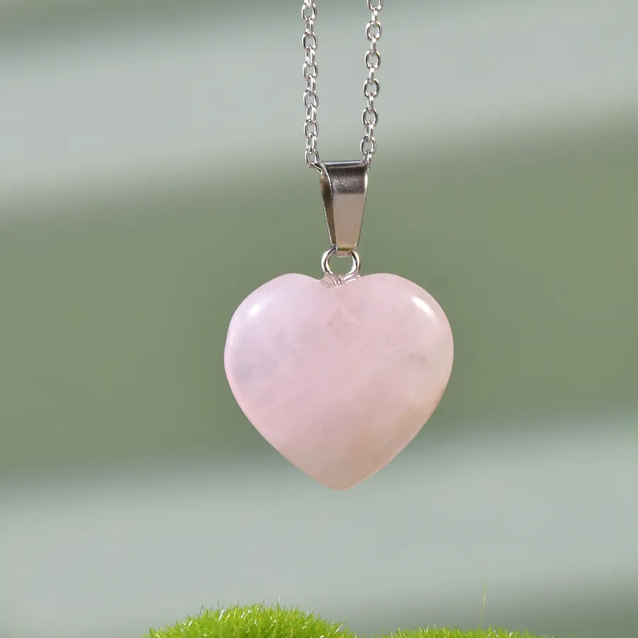 Simple Style Heart Shape natural stone Twisted Rope Chain Pendant Necklace In Bulk