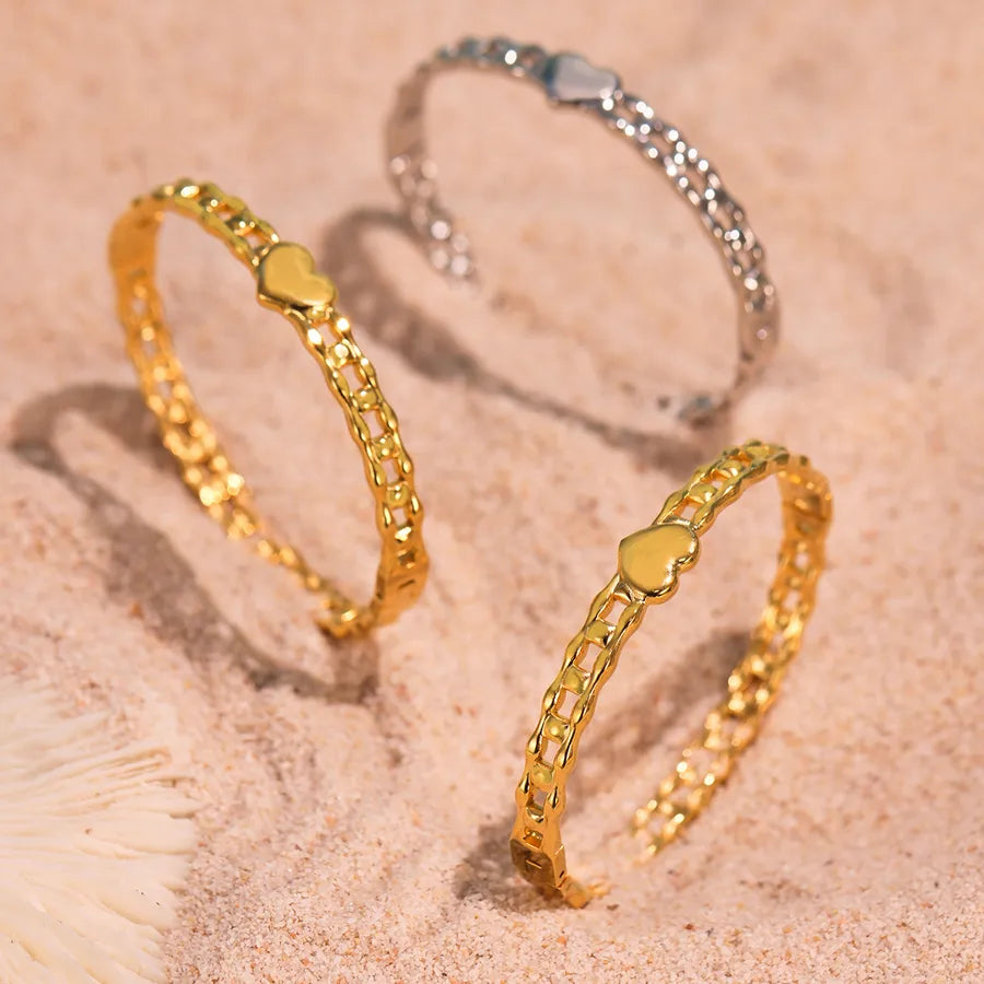 Elegant Luxurious Vacation Heart Shape 304 Stainless Steel 18K Gold Plated Bangle In Bulk