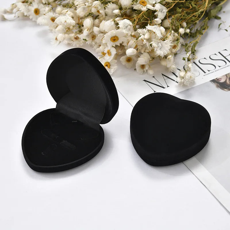 1 Piece Velvet Spray Retro Casual Daily Date Heart Shape Jewelry Boxes