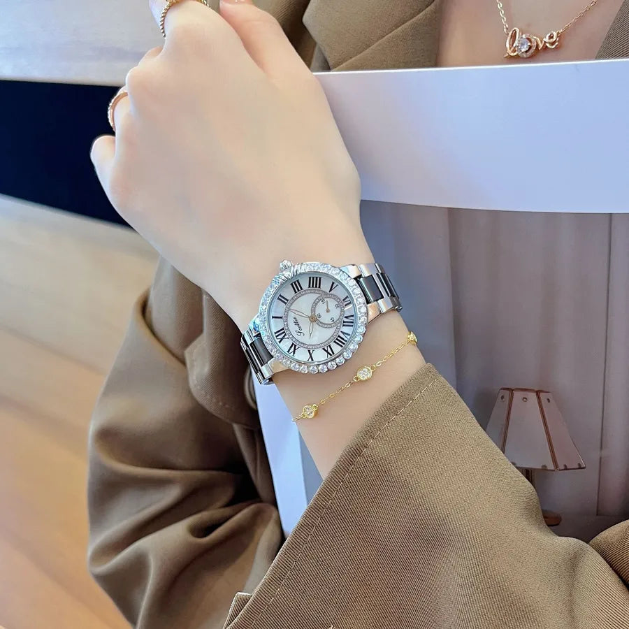 Casual Luxurious Commute Round Butterfly Double Snap Quartz Watch
