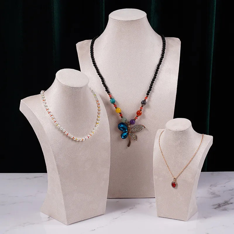1 Piece Wood Flannel Simple Style Solid Color Jewelry Display Bust