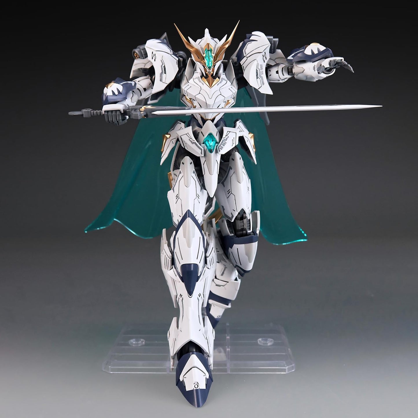 Pipigirl 1:144 Titan Greatsword Tristan Mecha Model – 6.3 in, Easy Assembly