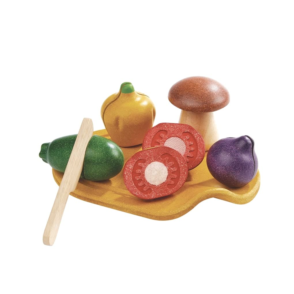 PlanToys Wooden Assorted Vegetable Set – Montessori Pretend Play Food for Toddlers