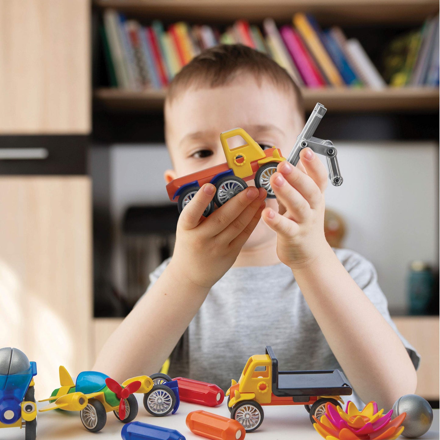 Play Brainy Magnetic Toy Cars Set – 42 Piece Montessori Educational Toys for Toddlers & Preschoolers