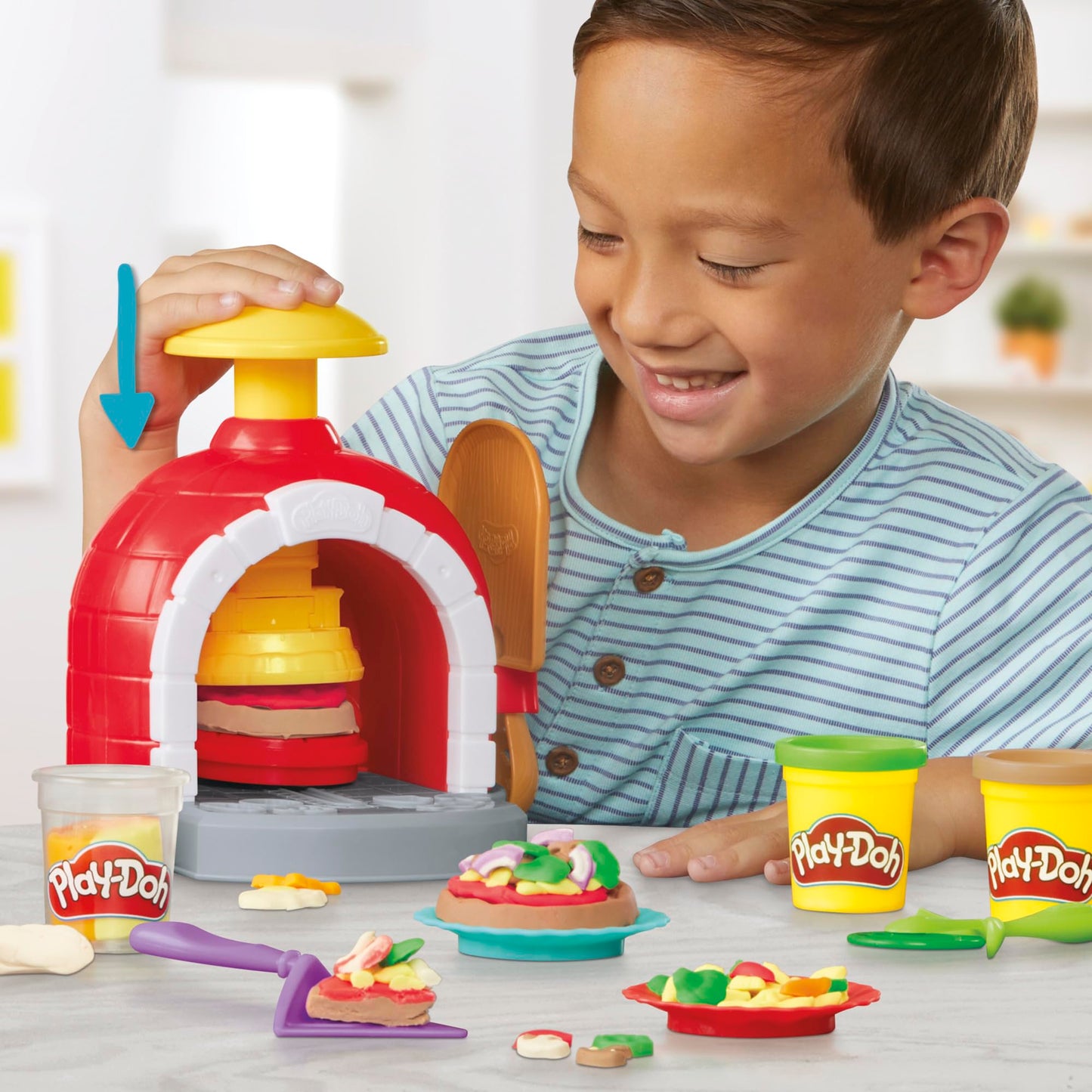 Play-Doh Kitchen Creations Pizza Oven Playset | 6 Cans, 8 Accessories, Ages 3+