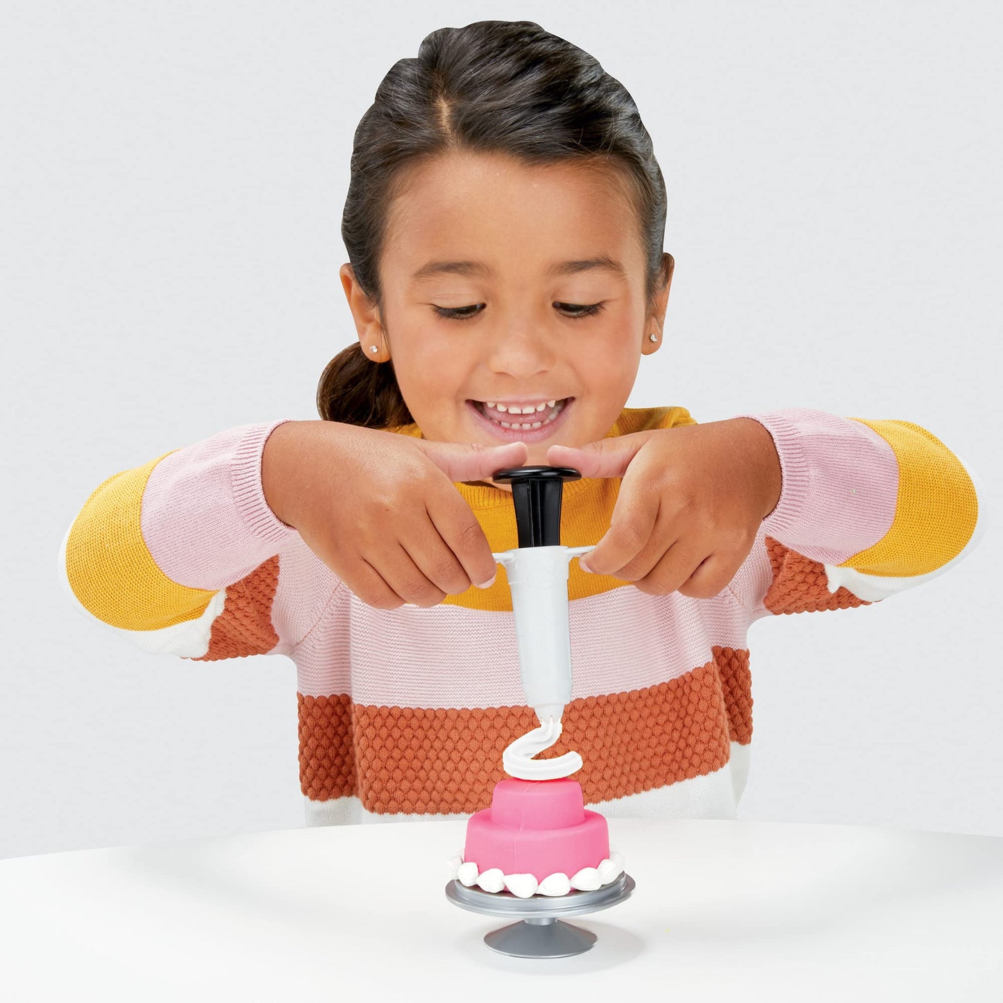 Play-Doh Kitchen Creations Rising Cake Oven Playset – 5 Colors, Non-Toxic, Ages 3+