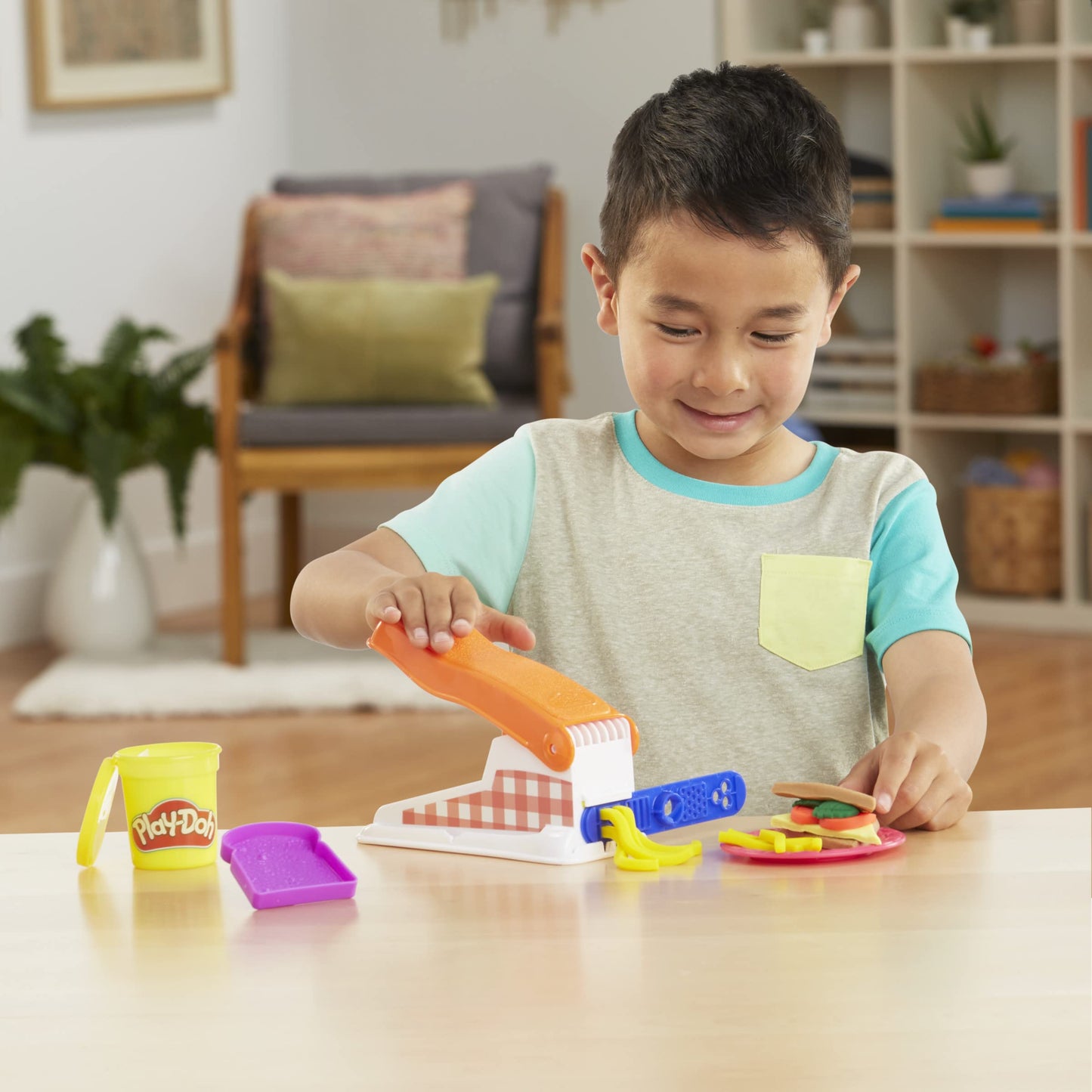 Play-Doh Kitchen Creations Fun Factory Playset – 12 Cans, 42 Tools for Kids 3+ (Amazon Exclusive)