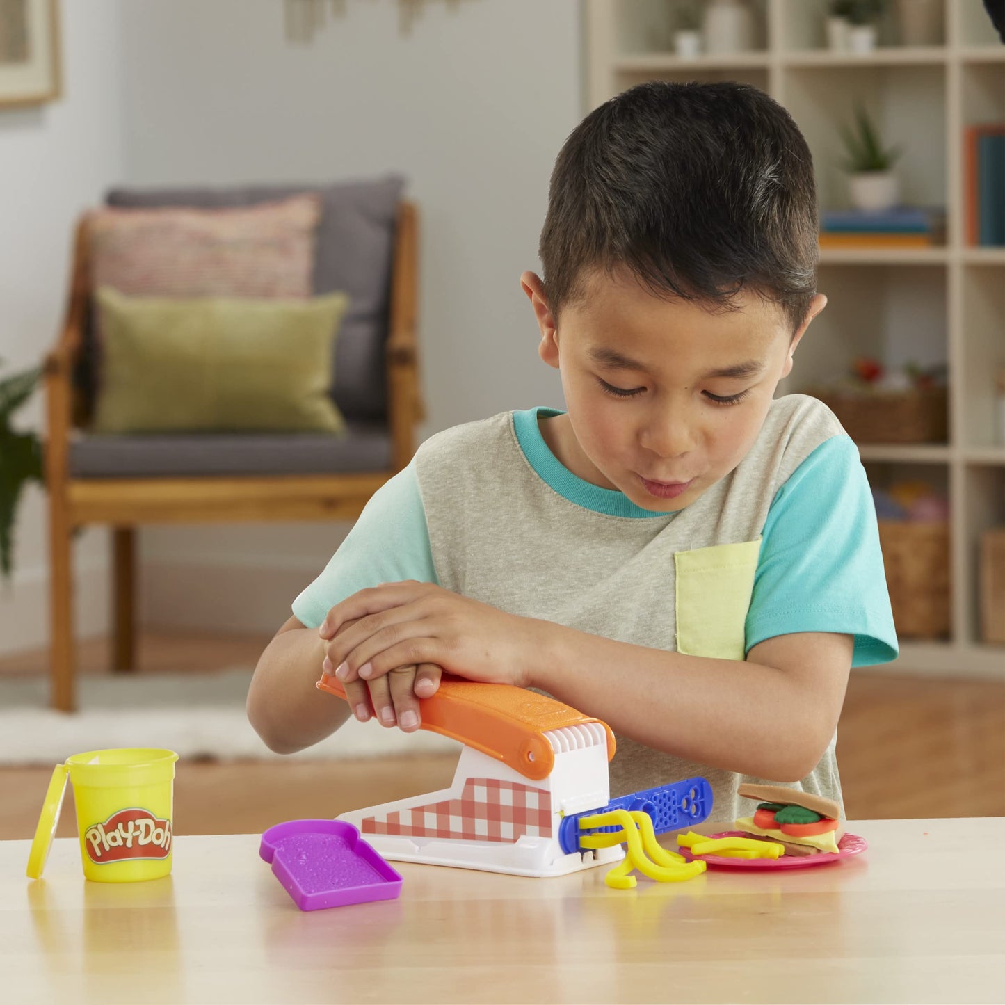 Play-Doh Kitchen Creations Fun Factory Playset – 12 Cans, 42 Tools for Kids 3+ (Amazon Exclusive)