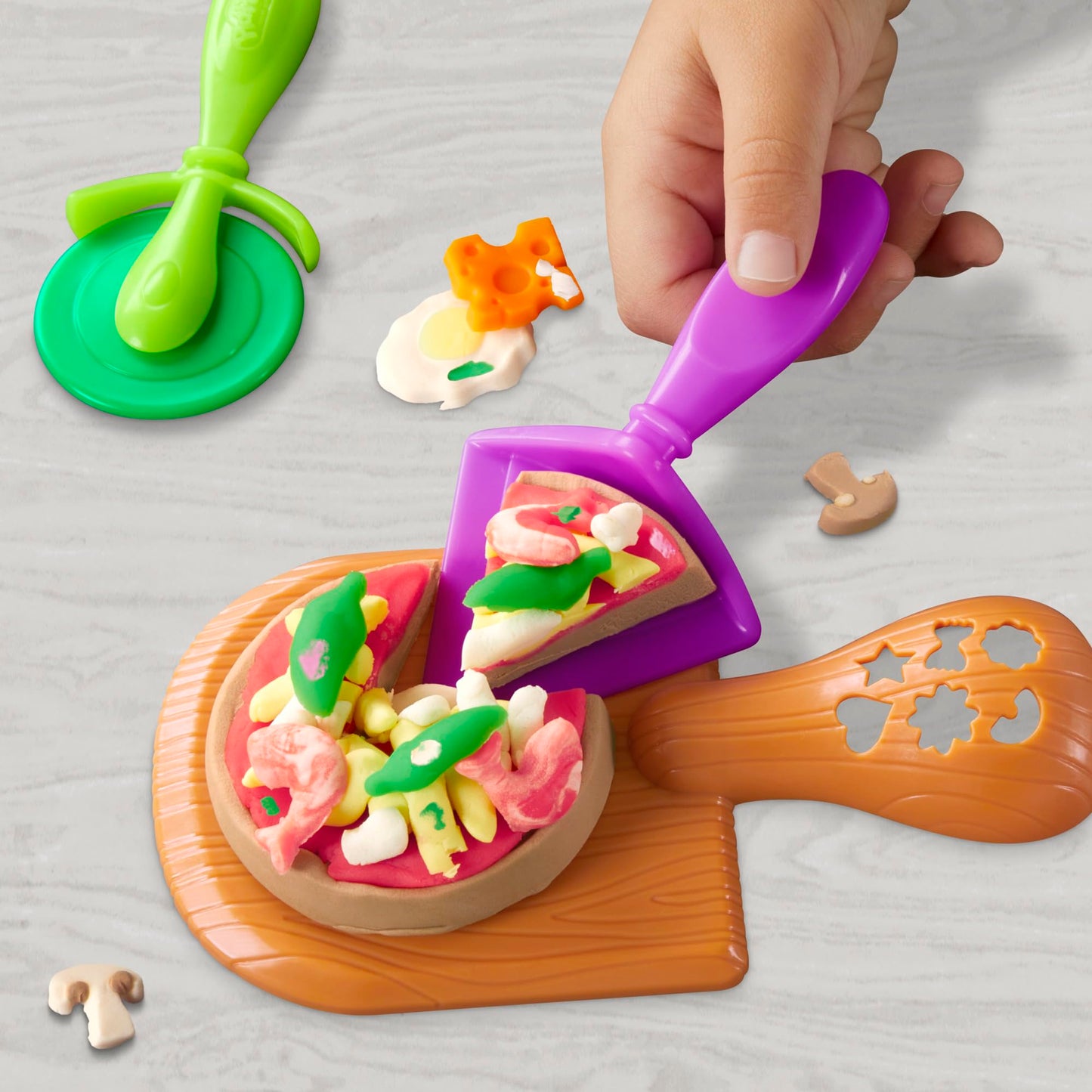 Play-Doh Kitchen Creations Pizza Oven Playset | 6 Cans, 8 Accessories, Ages 3+