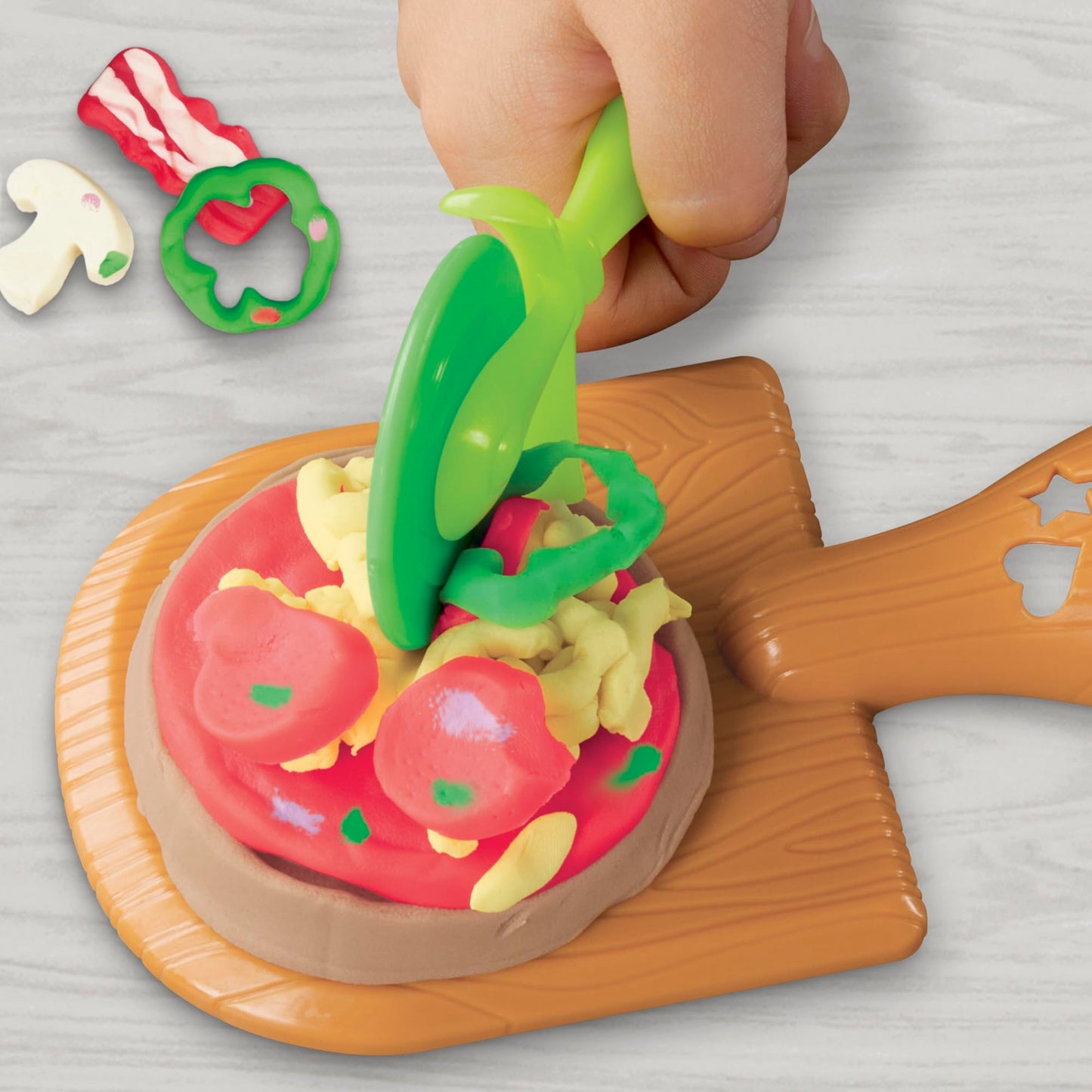 Play-Doh Kitchen Creations Pizza Oven Playset | 6 Cans, 8 Accessories, Ages 3+